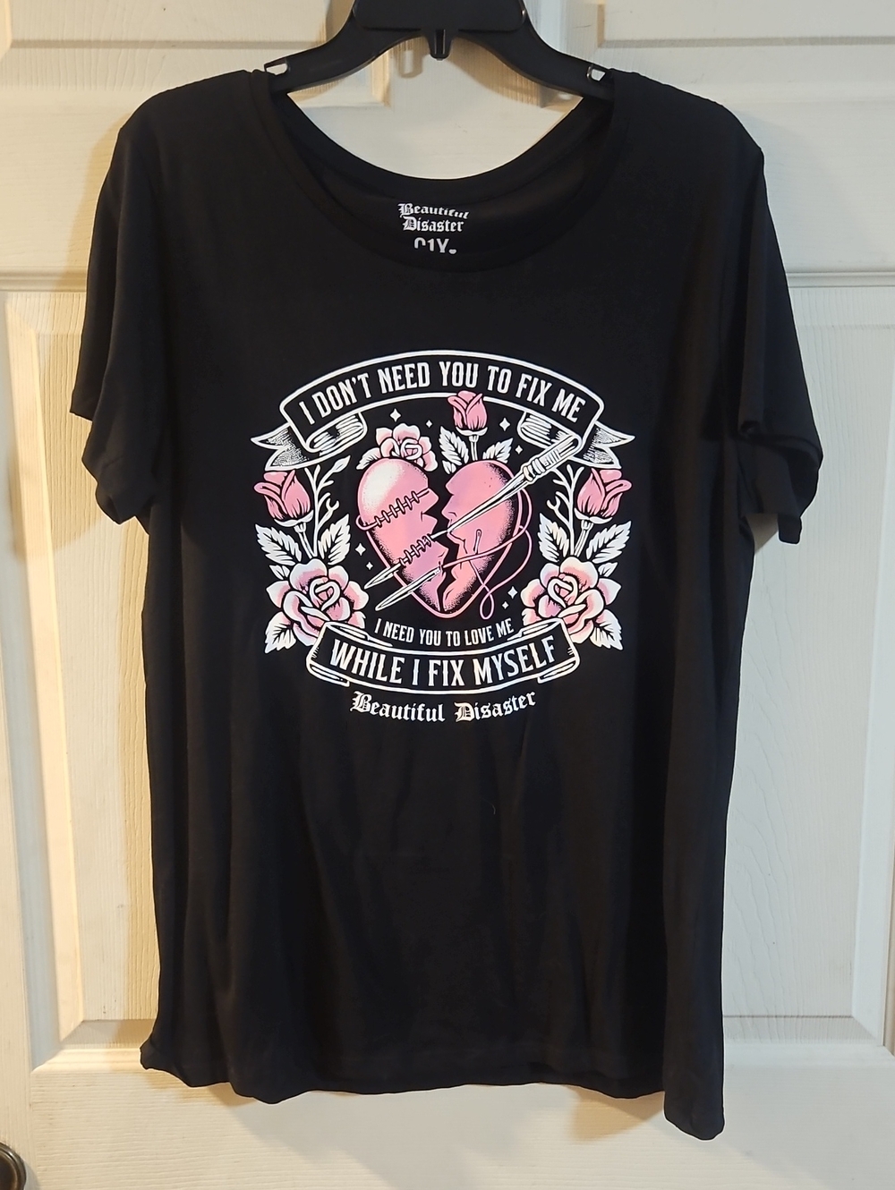 BEAUTIFUL DISASTER LIMITED EDITION HEART Tee : BLACK: New Without Tags: 1X